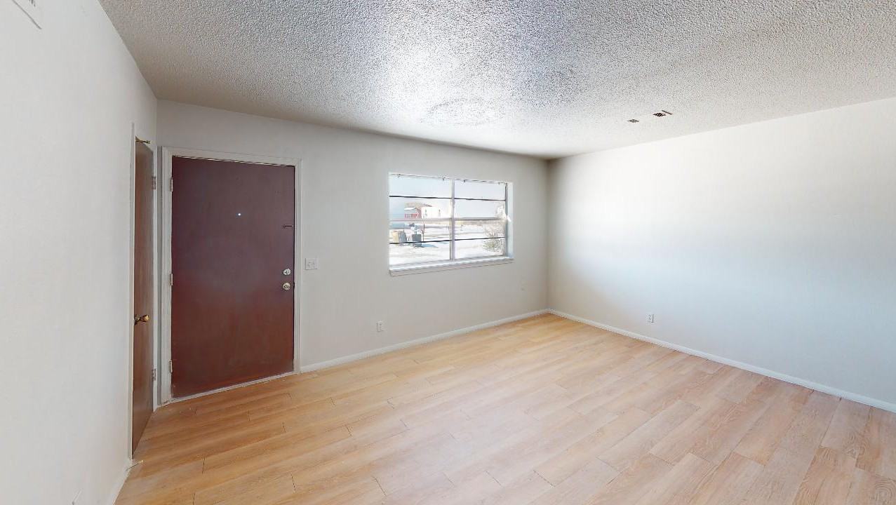 101 N Frankfort Ave #101 - Photo 2 of 20