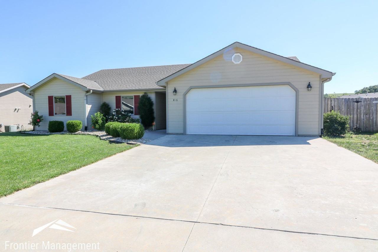 416 Stone Grove Dr - Photo 2 of 22