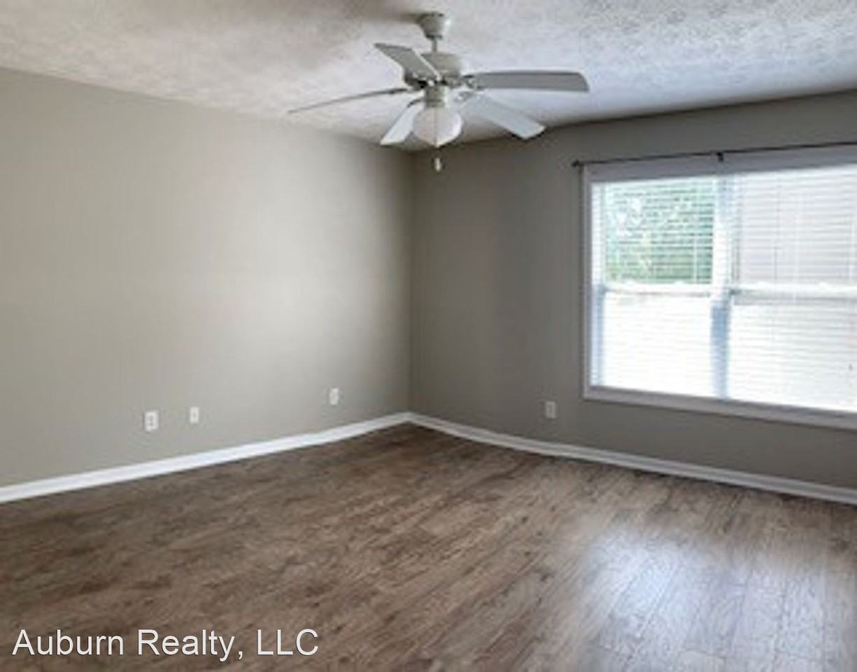 The Edge 1114 South College Street #6-204 - Photo 2 of 10