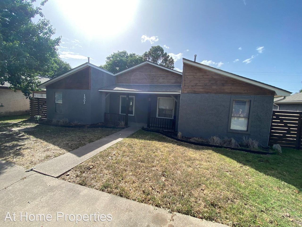 1503 Pine Ridge Apartments in Parkway Plaza, College Station, TX 77840