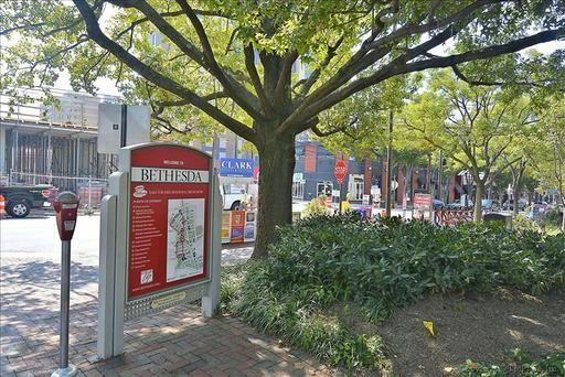 9915 Ashburton Ln - Photo 3 of 39