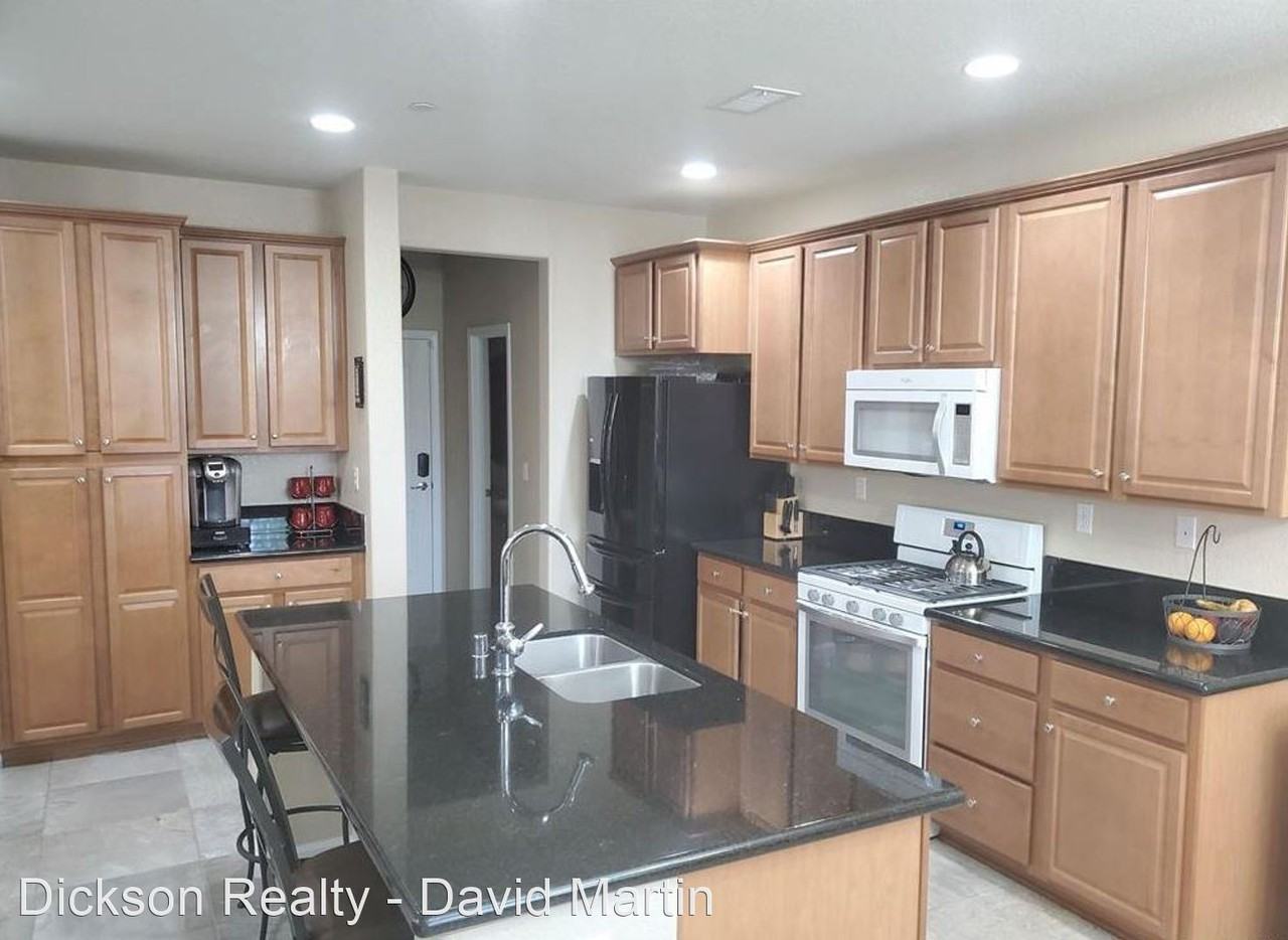 2726 Alessandro Dr - Photo 2 of 3