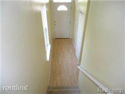 575 Summerfield Dr - Photo 2 of 19