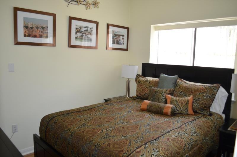 807 Lincoln Way - Photo 2 of 6