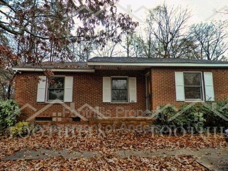 502 Woodcrest Dr, Anderson, SC 29625 3 Bedroom House for 1,050/month