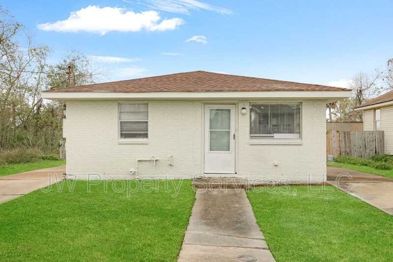 4822 4822 - 24 Dodt Ave. #4824 - Photo 2 of 11