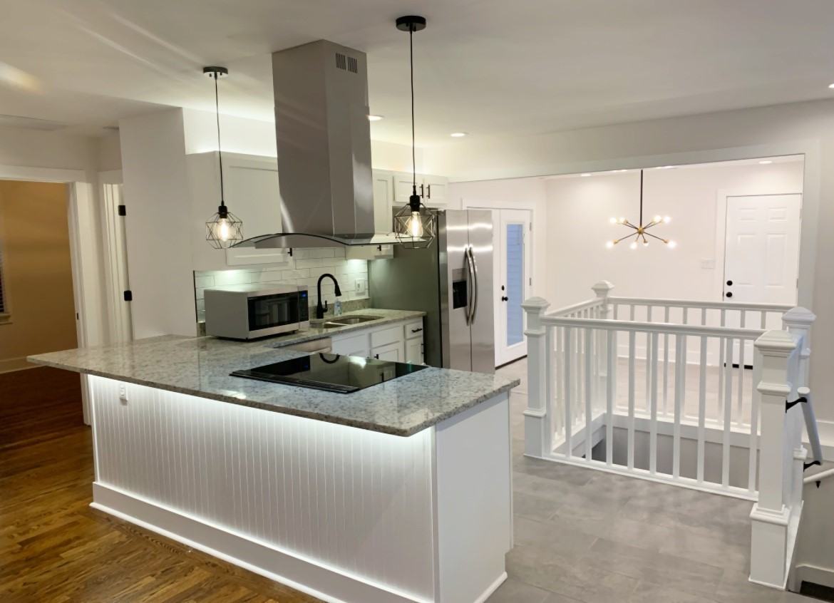 1916 E 65th St - Photo 6 of 18