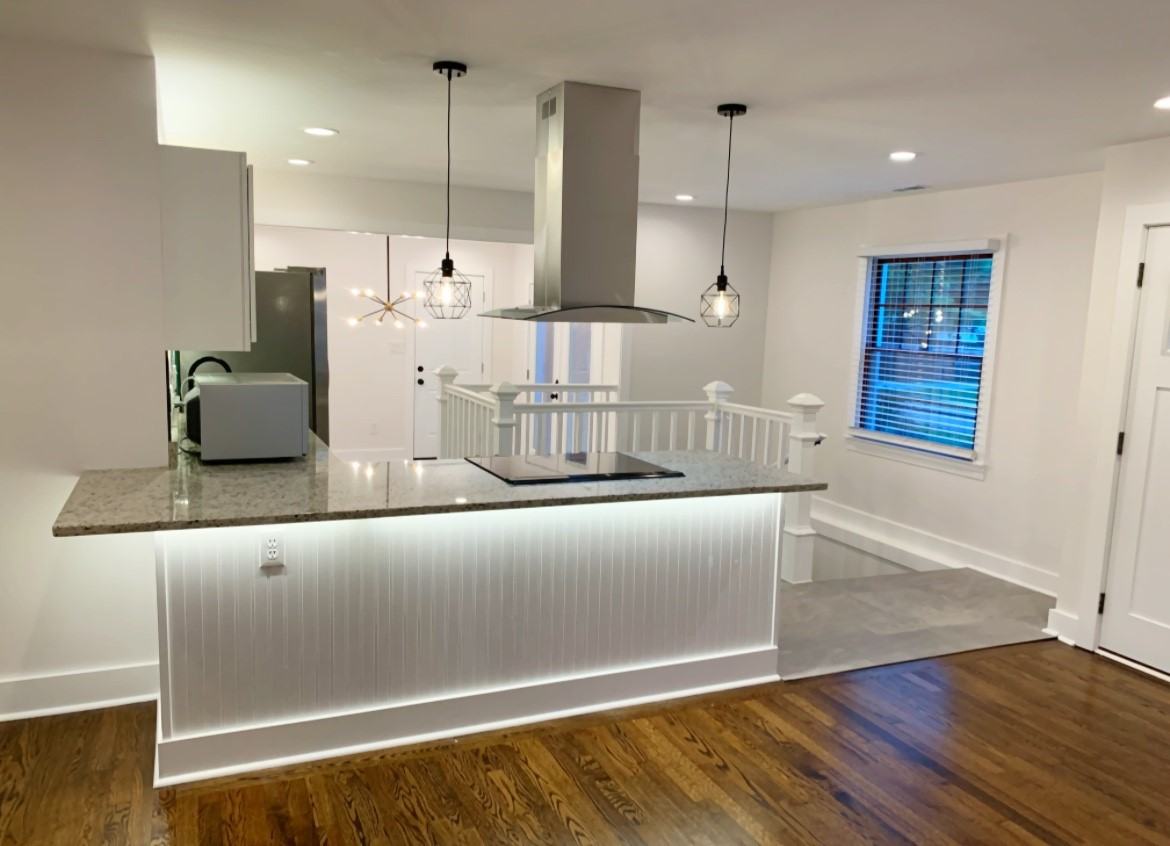 1916 E 65th St - Photo 7 of 18