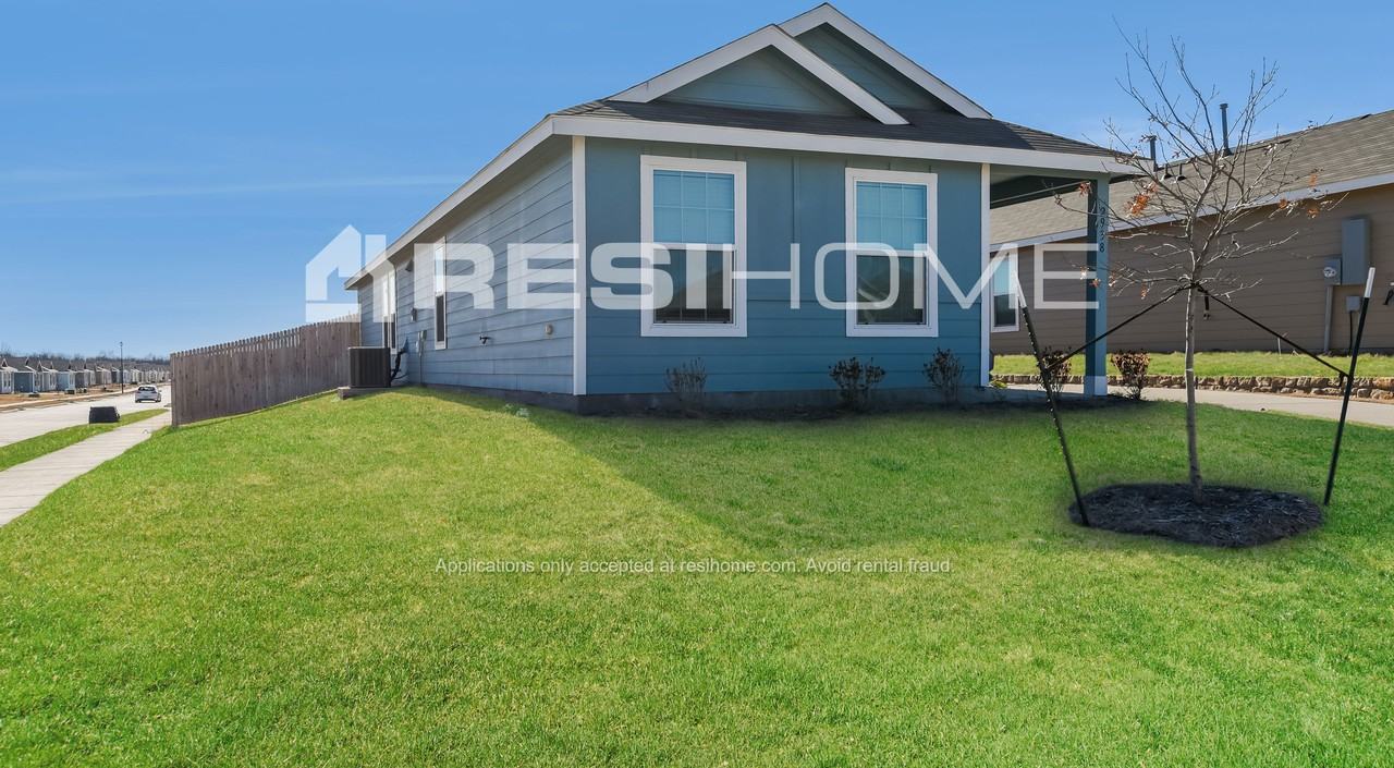 2938 Greenhorn Ave - Photo 3 of 22