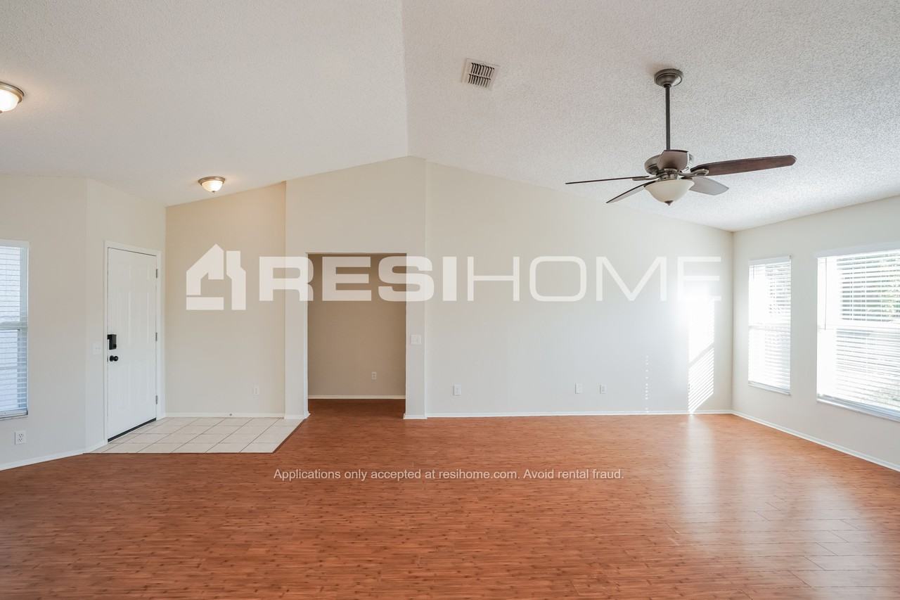 11212 3rd Ave E - Photo 3 of 18