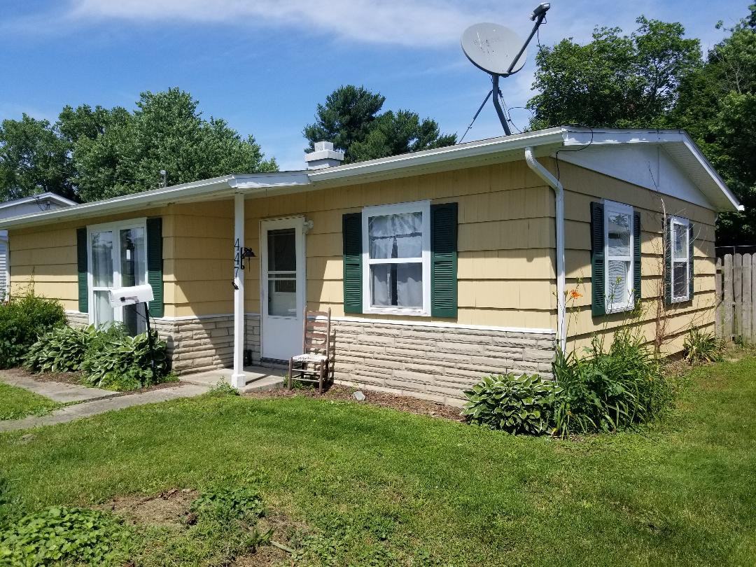 447 Lawrence Street - Photo 2 of 16