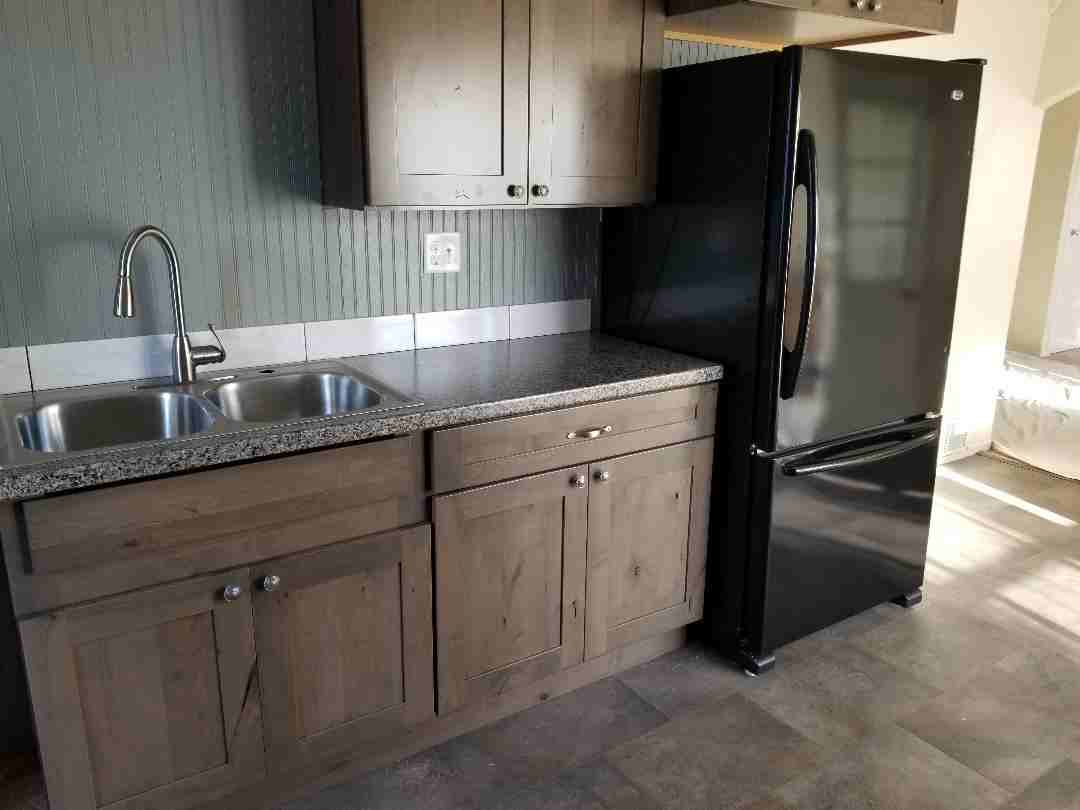 447 Lawrence Street - Photo 5 of 16