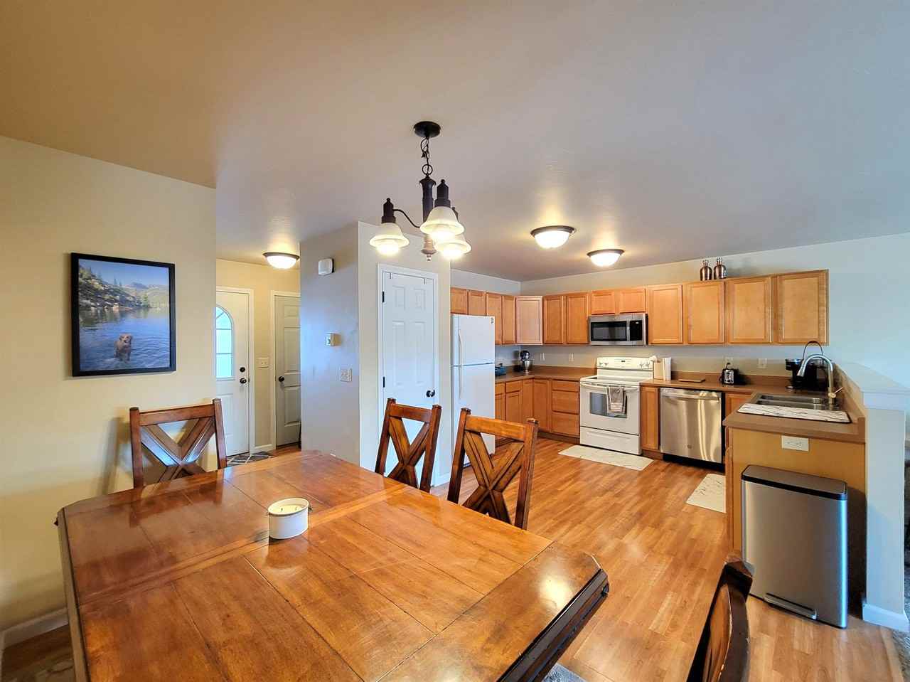 1112 Biehl Dr #B - Photo 2 of 21