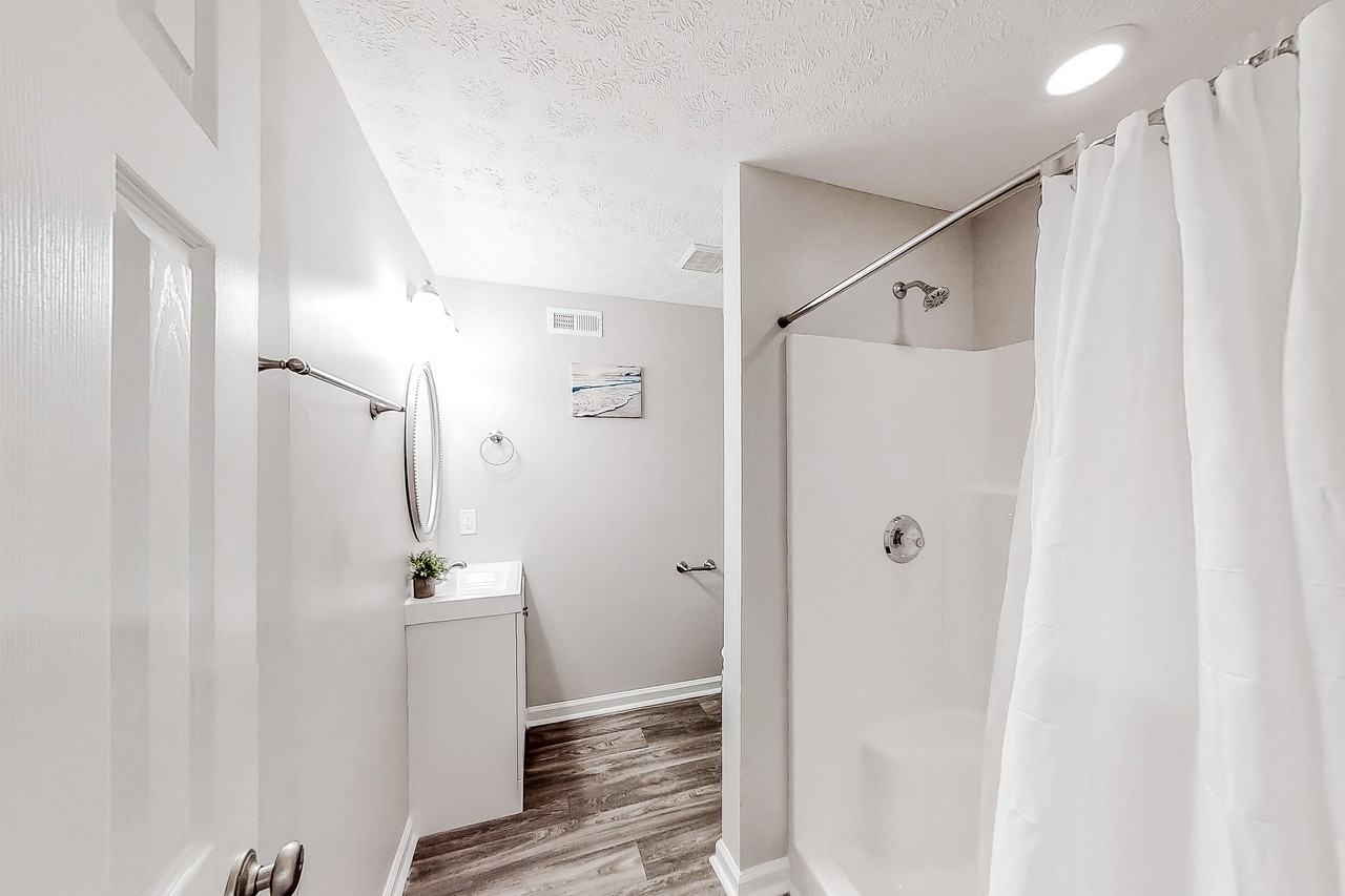 Greenleaf Cir Sw - Photo 5 of 9