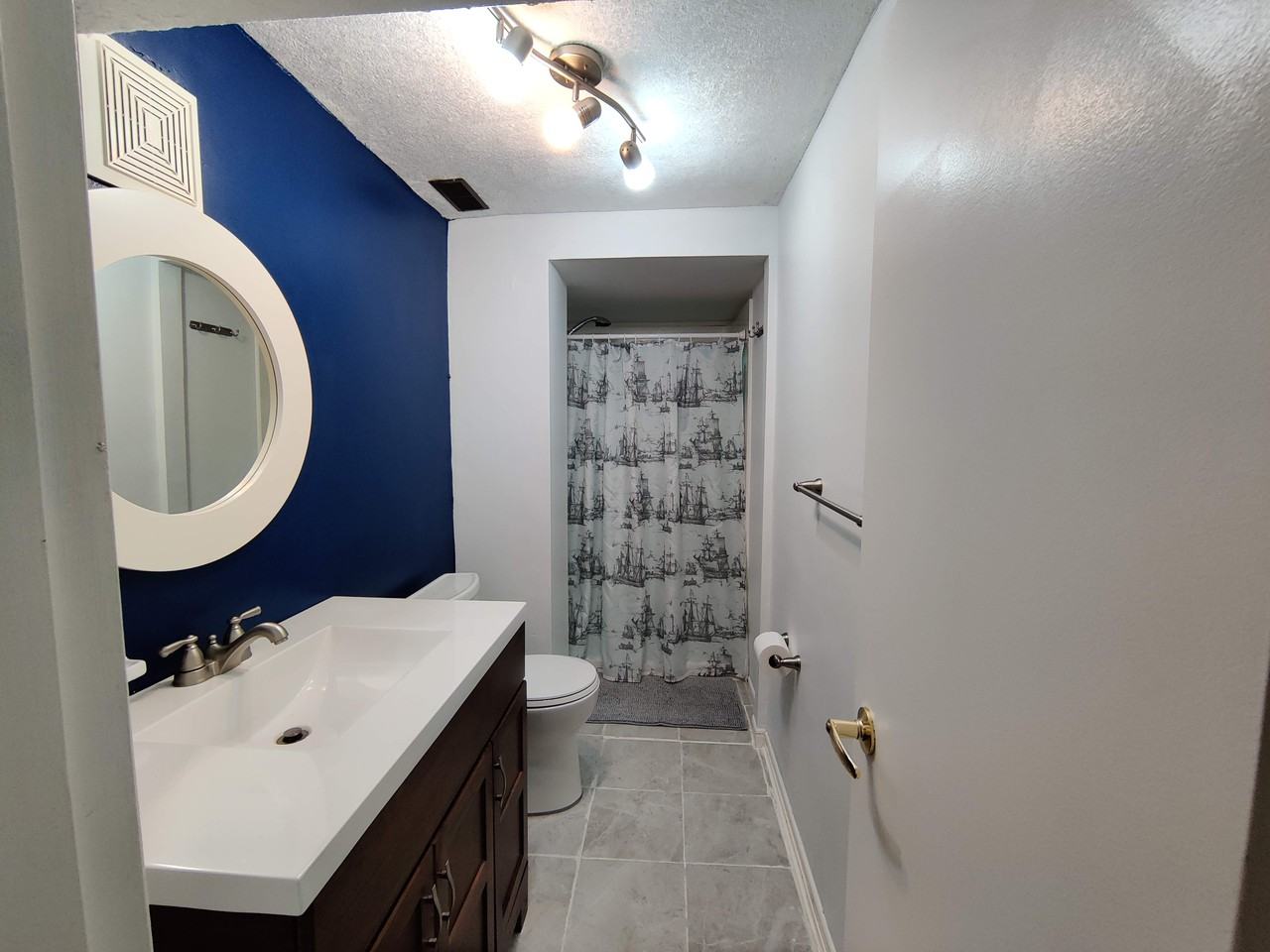 797 Cummer Avenue Lower - Photo 3 of 6