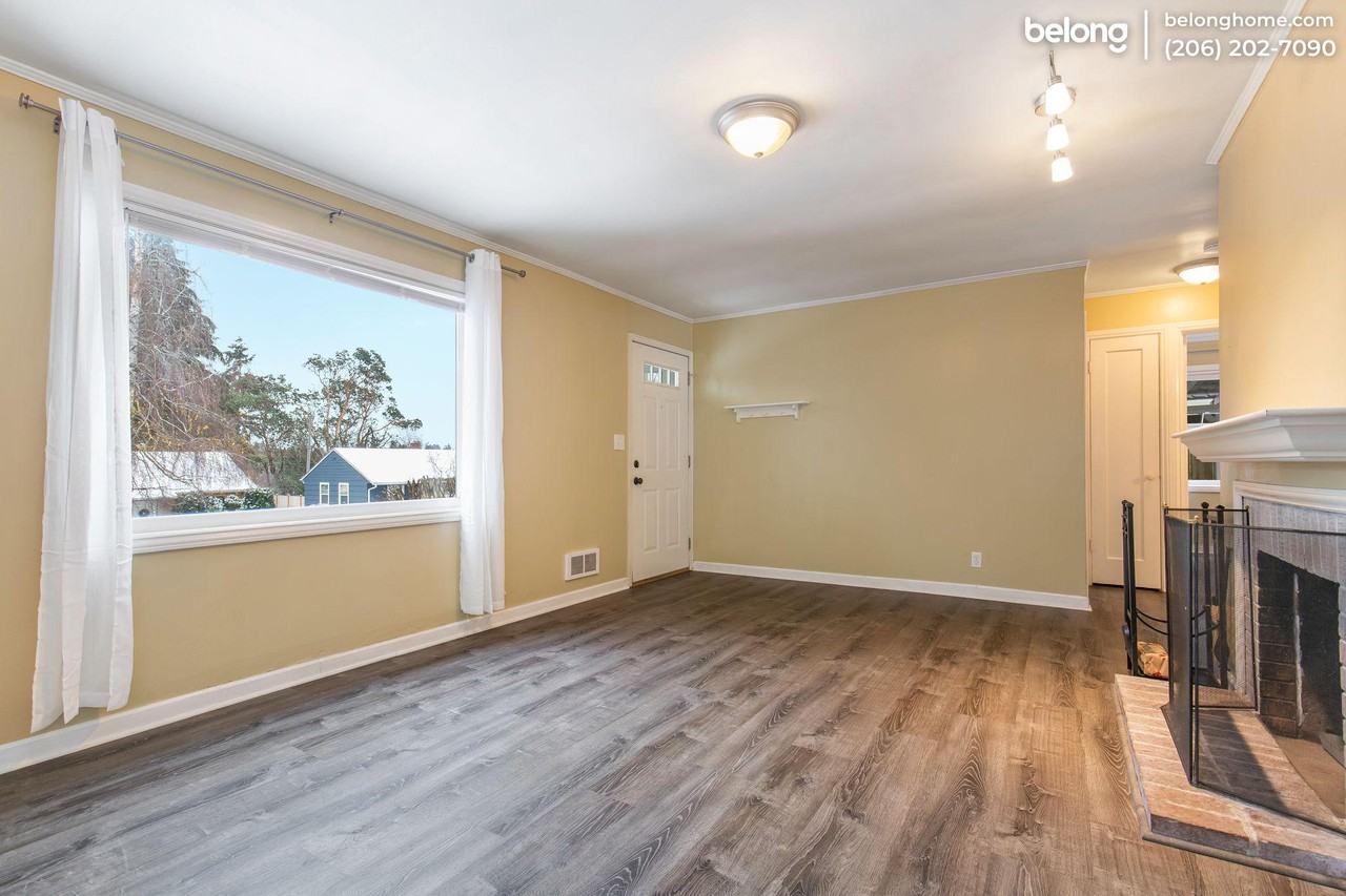 9807 32nd Ave Sw - Photo 7 of 42