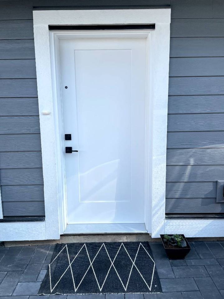 2804 Jane Street - Photo 3 of 10