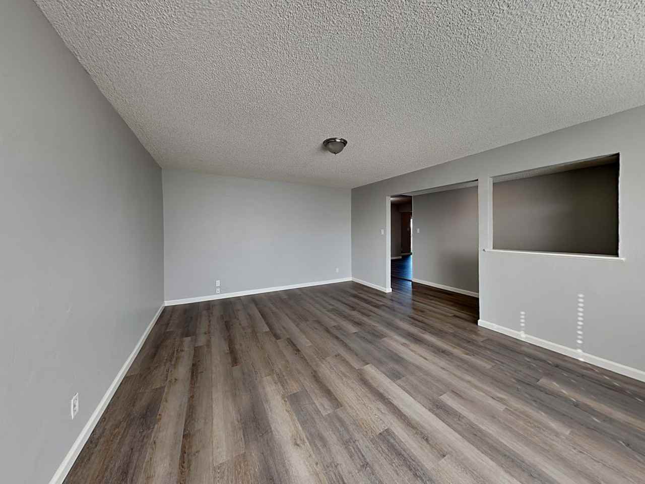 2912 Los Altos Way - Photo 3 of 19