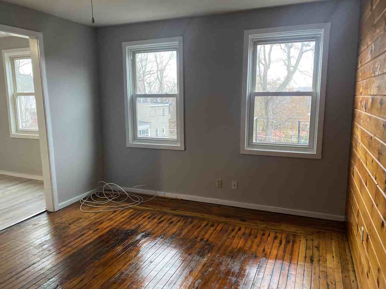 35 Younglove Ave 3rd Fl #3rdFLREAR - Photo 2 of 9