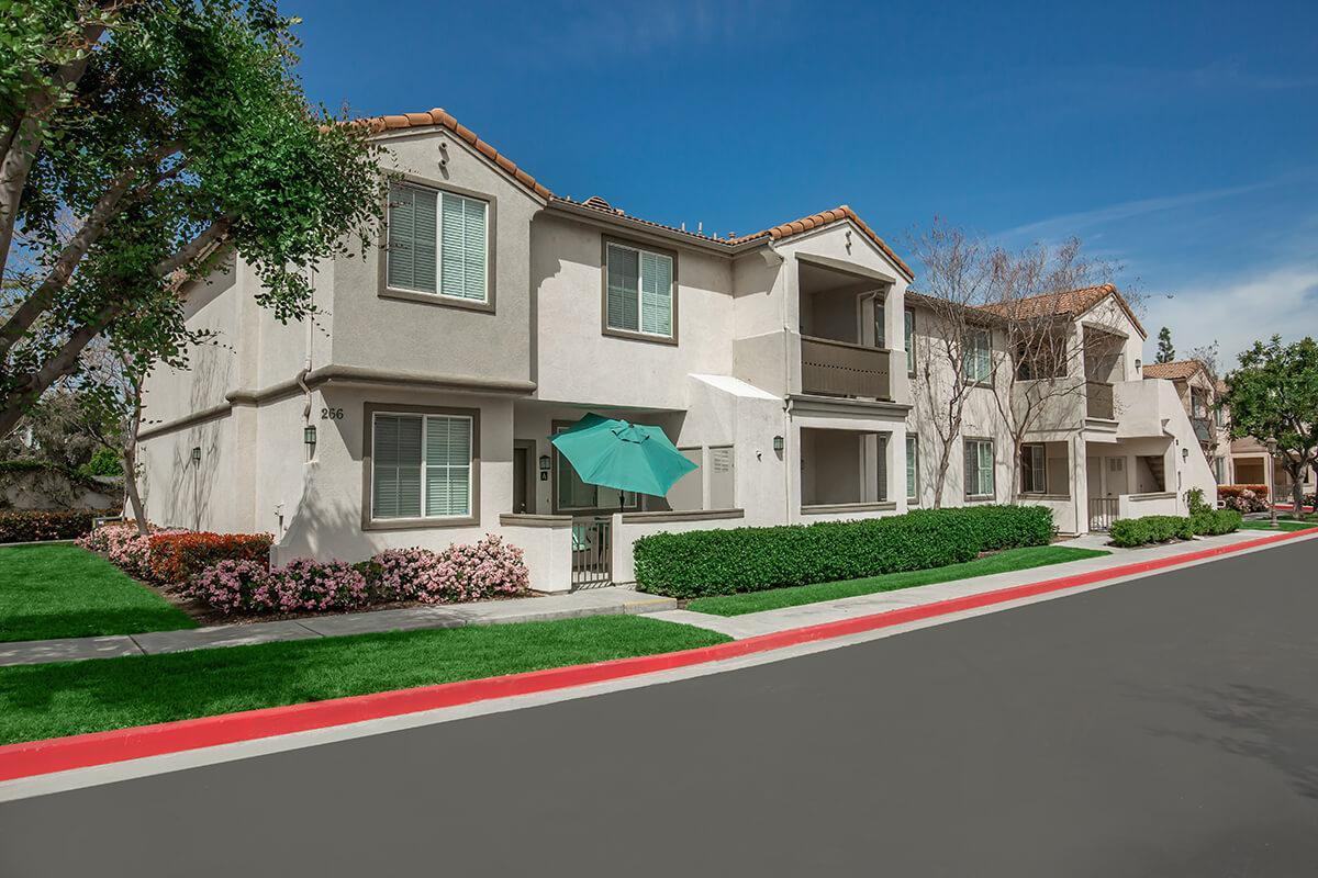 246 Lincoln St - Photo 4 of 5