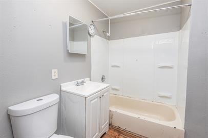2627 N 35th St Lowr - Photo 3 of 21