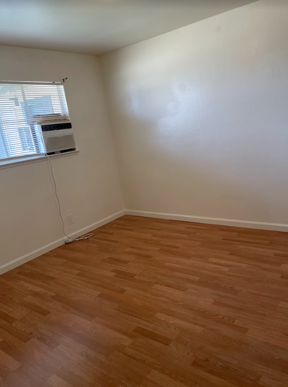 Rio Vista Apartments - Photo 6 of 12