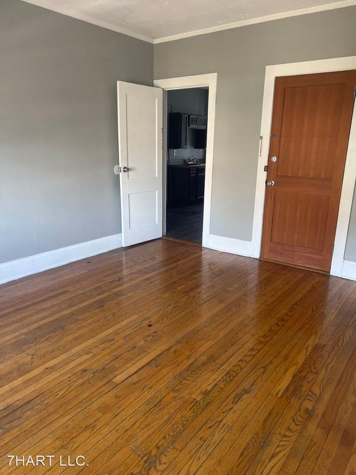 358-368 PROSPECT AVE - Photo 3 of 11