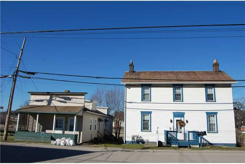 131A E Pennsylvania Ave - Photo 2 of 11