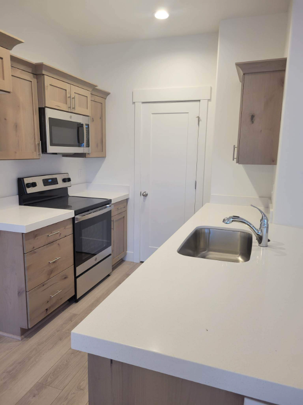 7244 N Silver Spring Way #B1 - Photo 3 of 14