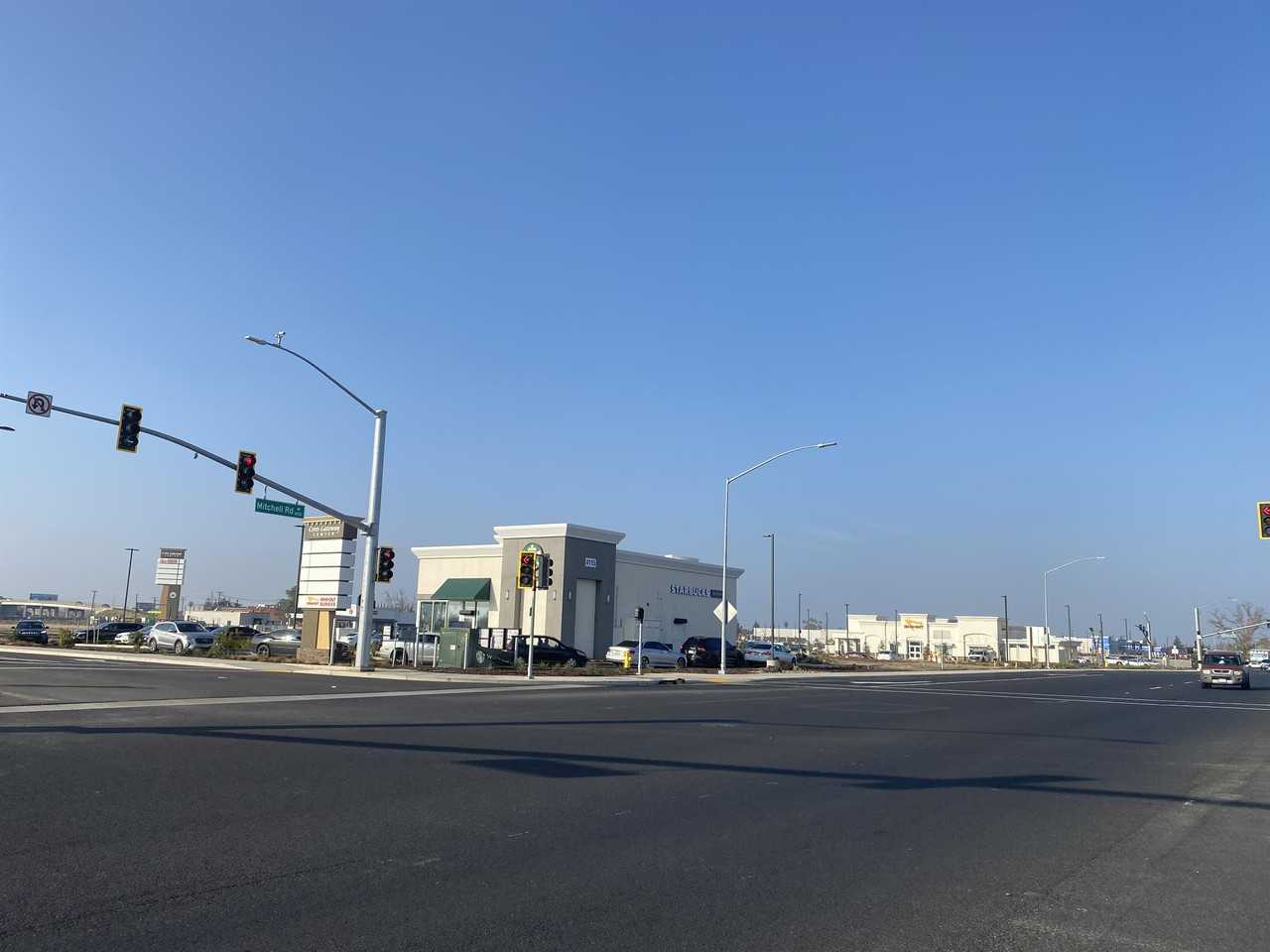 3824 Hollywood Dr #1 - Photo 5 of 19