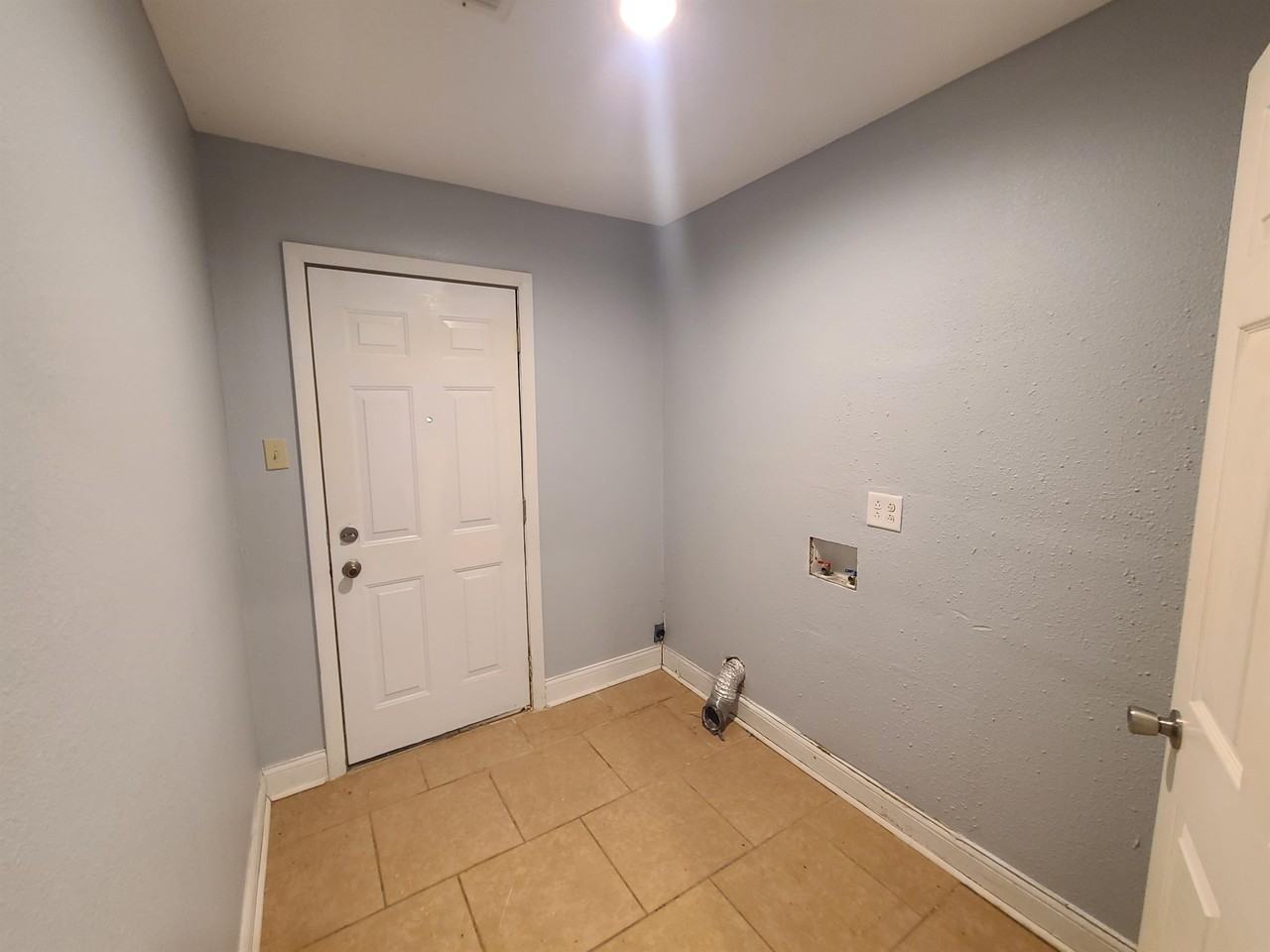 3105 Barkley Ave #1 - Photo 6 of 7