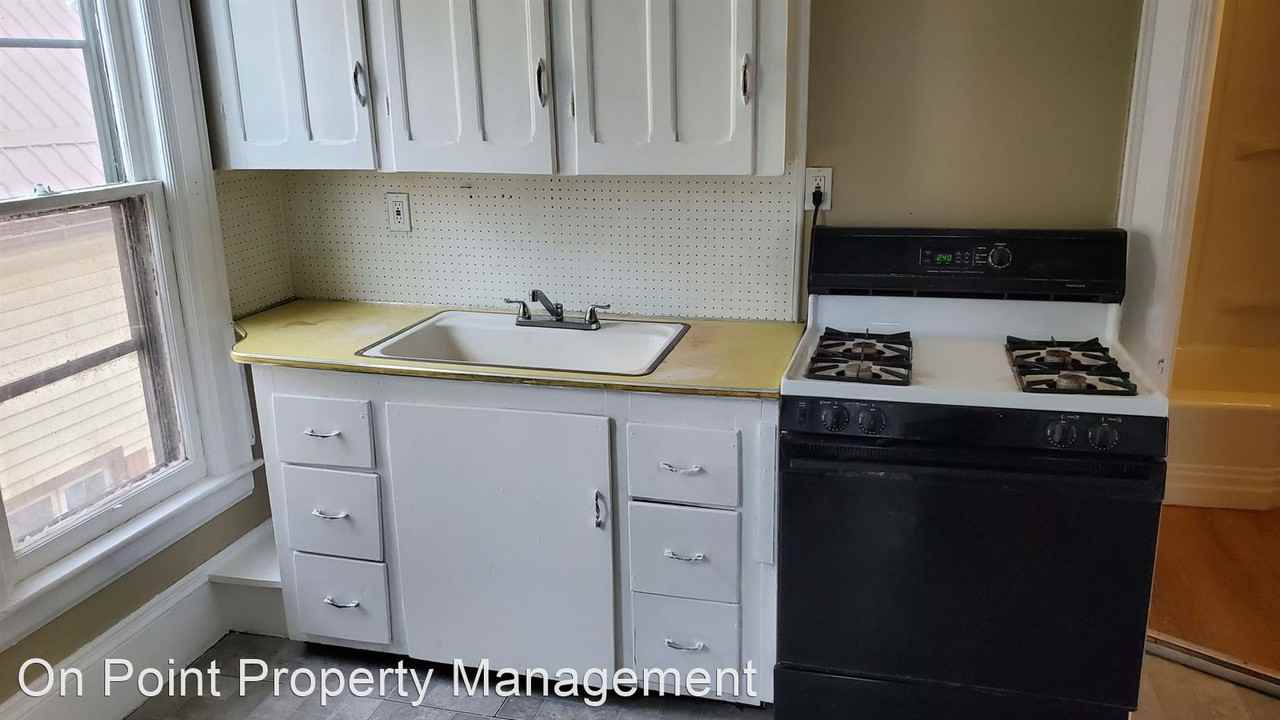 328 Tompkins St. - Photo 2 of 14