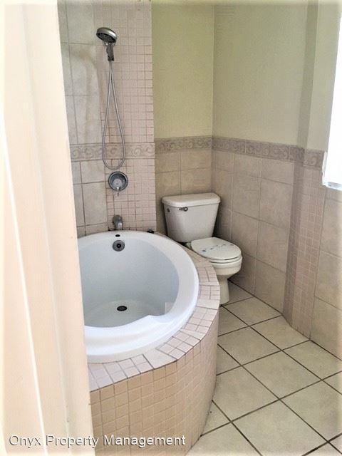 1420 Coolidge Avenue - Photo 3 of 10