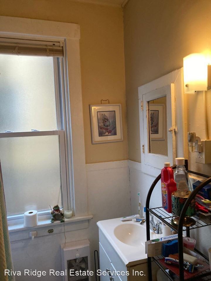 3332 Portola Avenue - Photo 3 of 8
