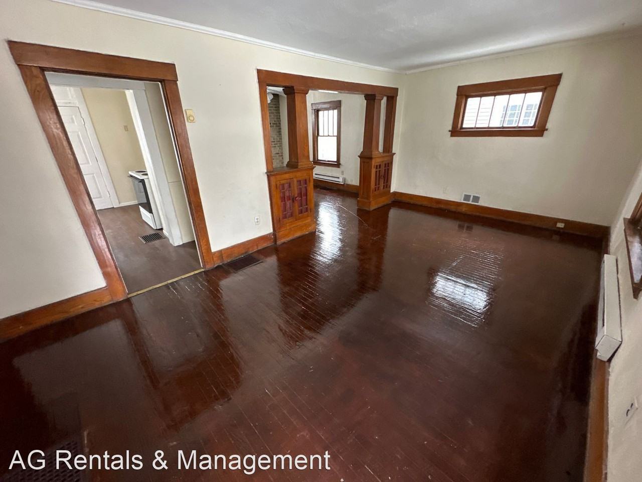 1709 Bayer Ave - Photo 2 of 14