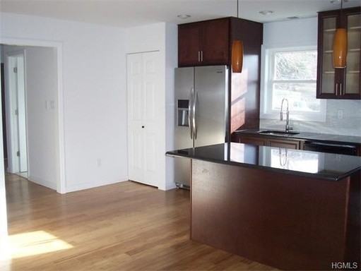 2 Cedar Ln - Photo 2 of 11