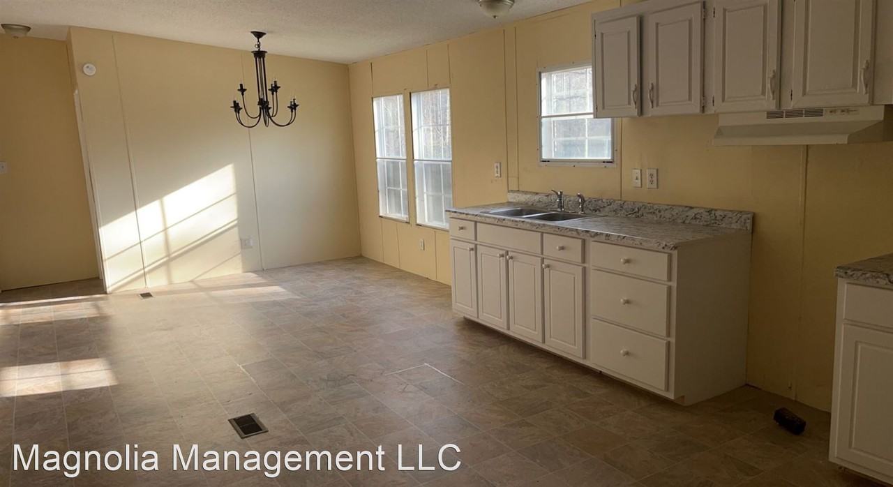 435 Summit Rd - Photo 3 of 11