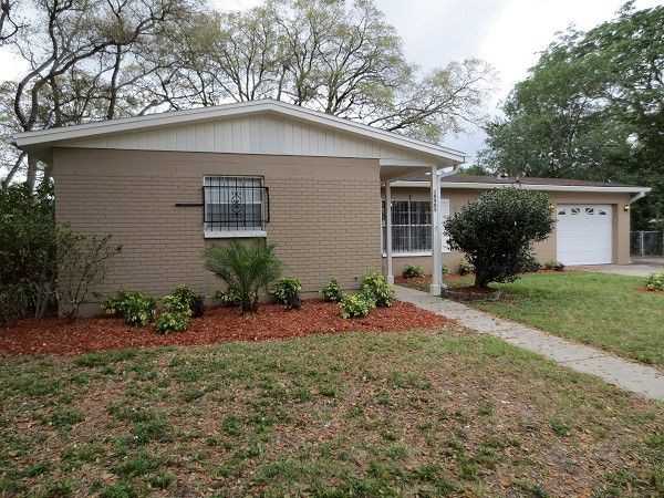 10905 N 21st St - Photo 3 of 21