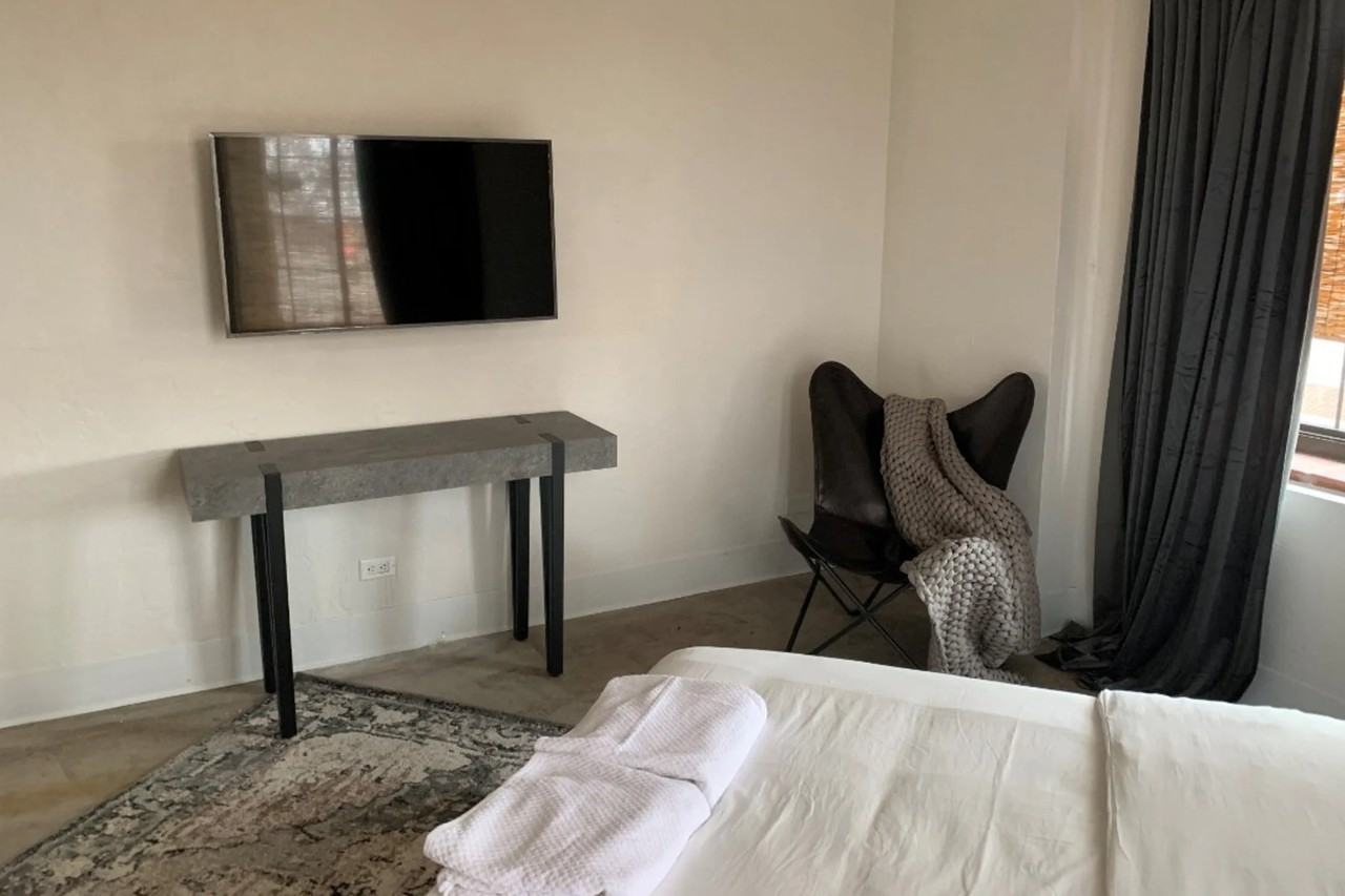 201 S Main St - Photo 3 of 17