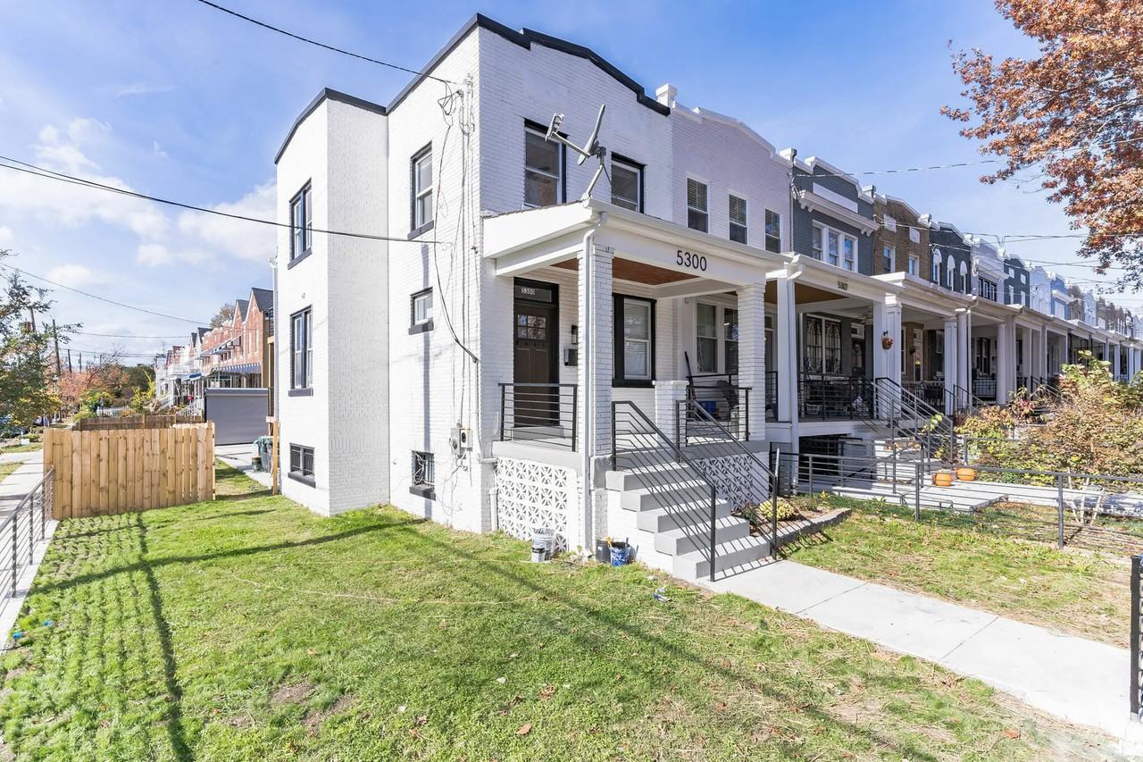 5300 5th St Nw - Photo 2 of 39