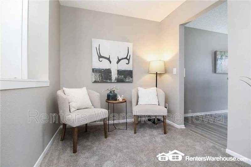 1933 E 25th St - Photo 5 of 18