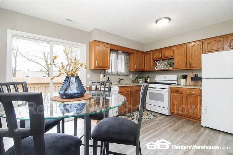 1933 E 25th St - Photo 6 of 18