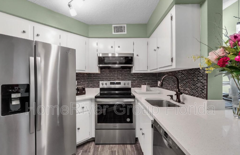 3875 Atrium Dr #U5 - Photo 2 of 22