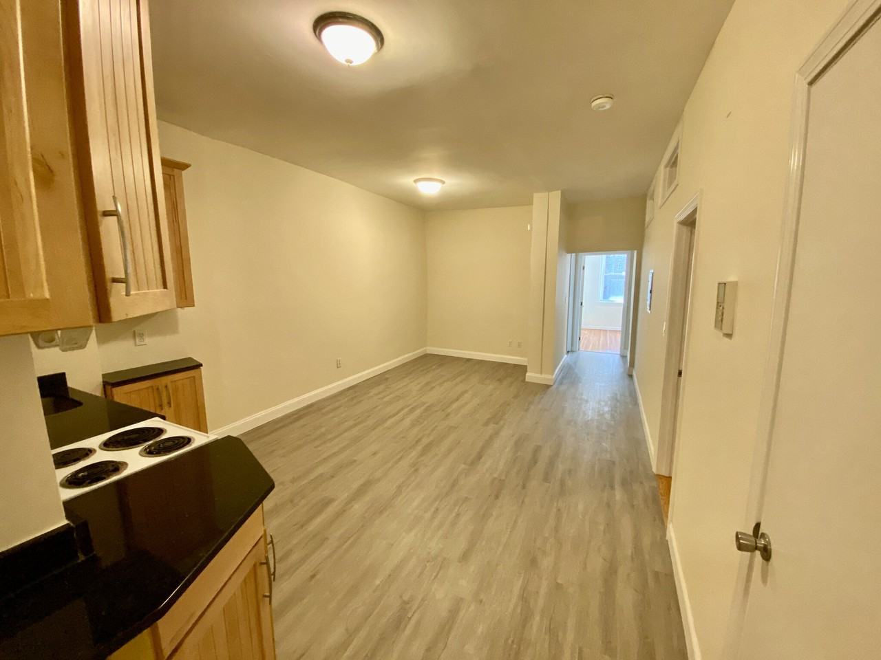 22 Aberdeen St #4 - Photo 4 of 18