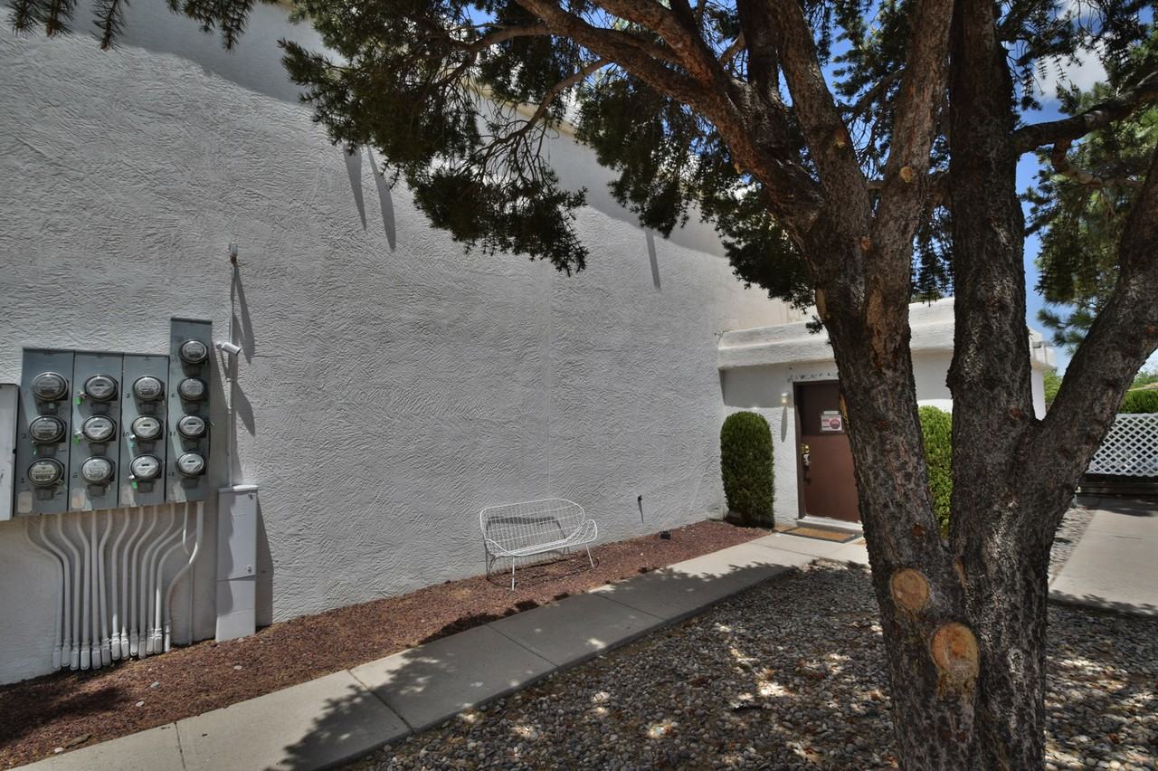 600 Morris St Ne - Photo 2 of 29