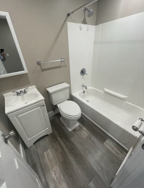 469 Michigan St - Photo 3 of 3