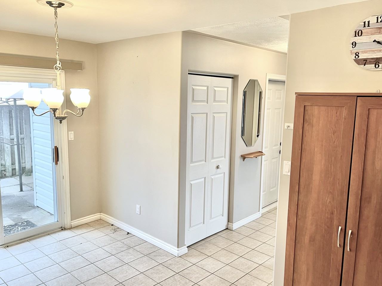 1672 Foster Ave - Photo 5 of 31