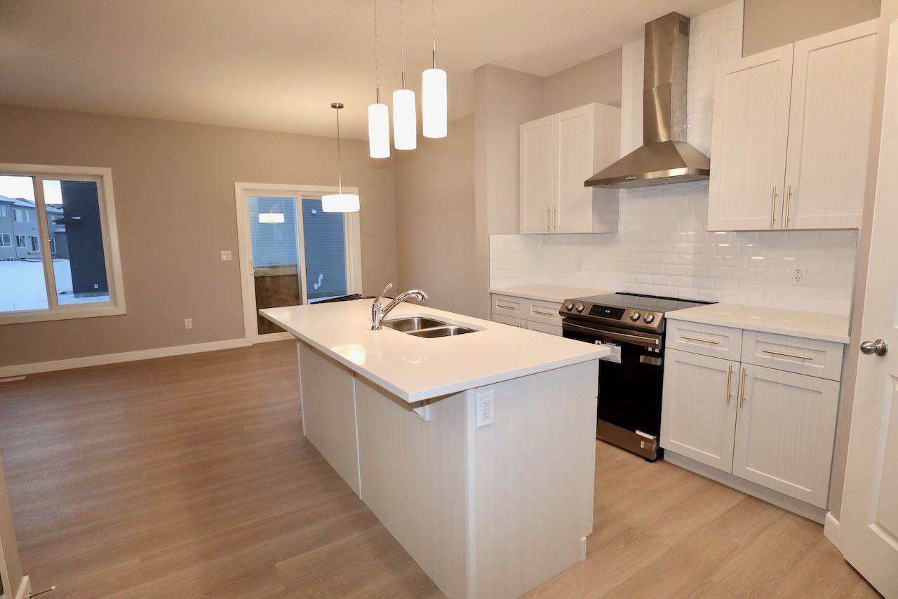 9412 Pear Cres Sw Uppr - Photo 6 of 32