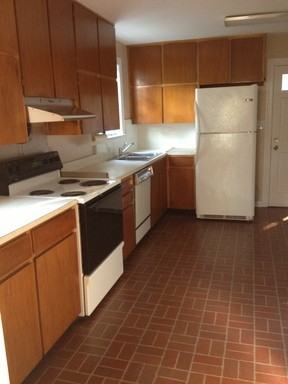 606 Avalon Blvd - Photo 2 of 8