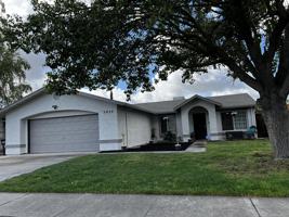 featured image of 3824 Hollywood Dr #1